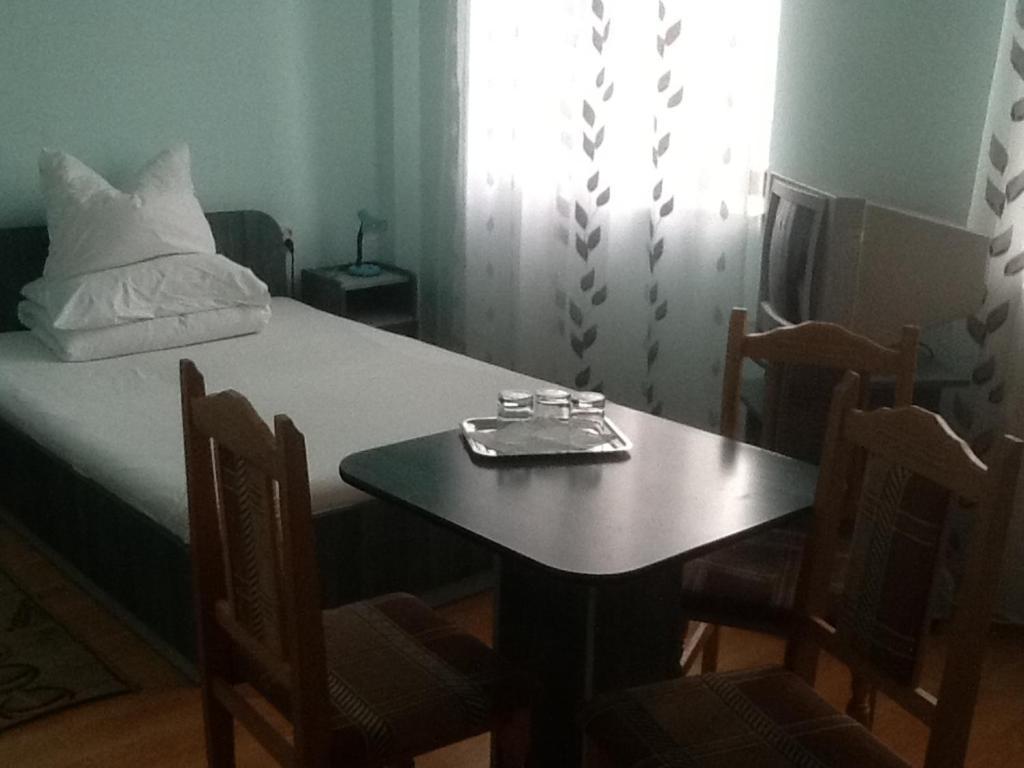 Hotel Continental City Center Iasi Habitación foto